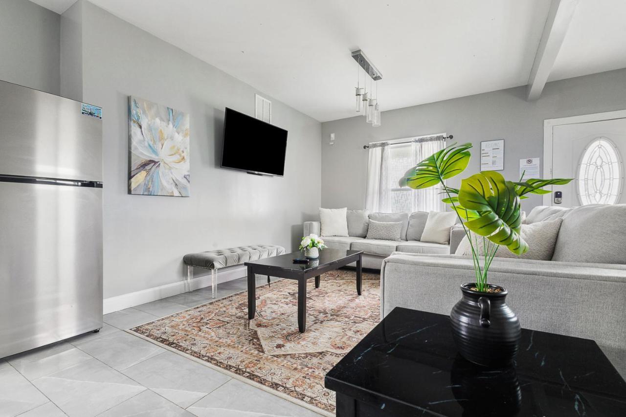Lovely 4Br Near The Falls And Casino Niagara Falls Esterno foto