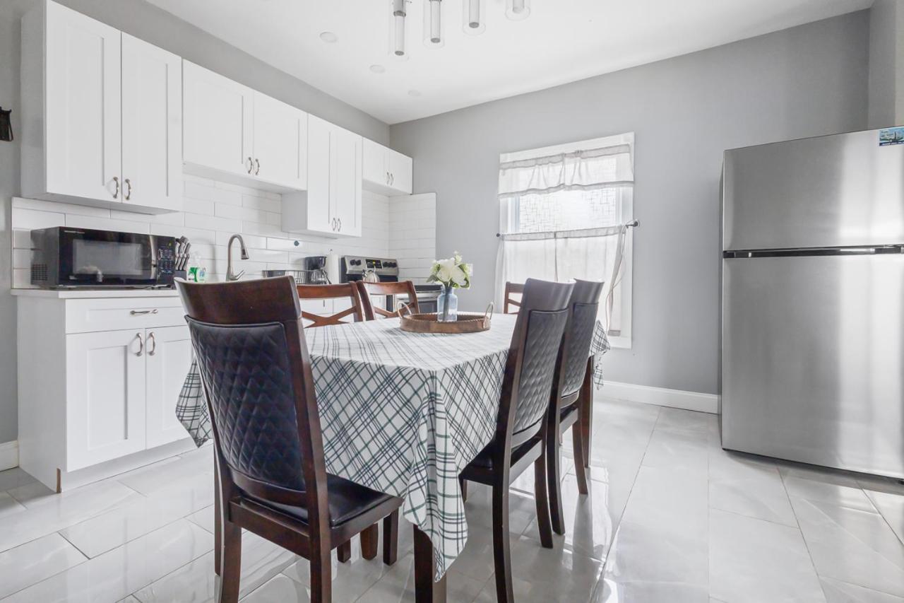 Lovely 4Br Near The Falls And Casino Niagara Falls Esterno foto